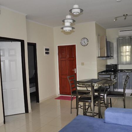 Riando Appartement Rainville 파라마리보 객실 사진