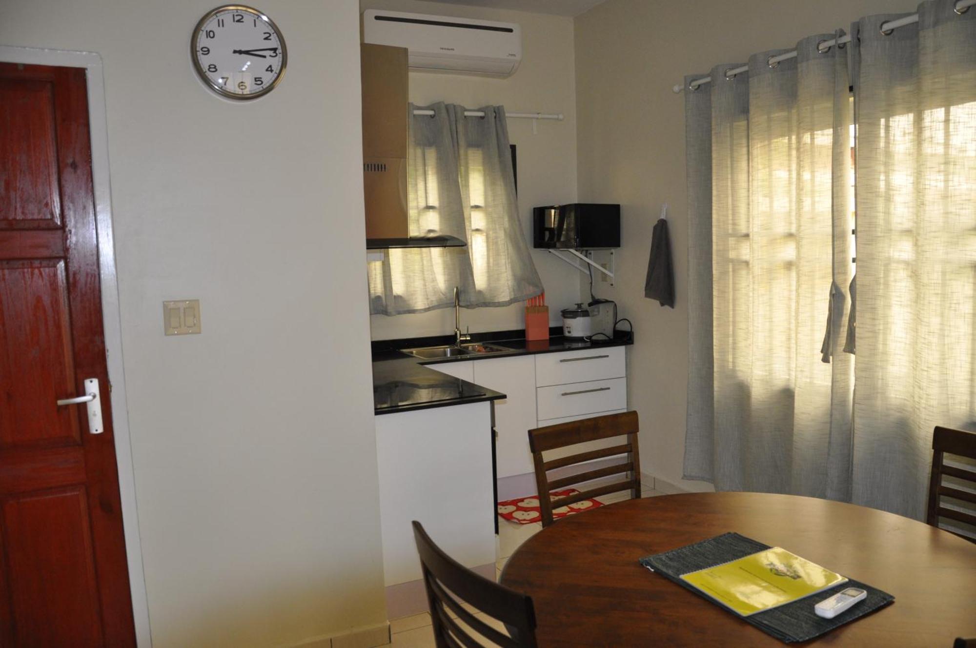 Riando Appartement Rainville 파라마리보 객실 사진